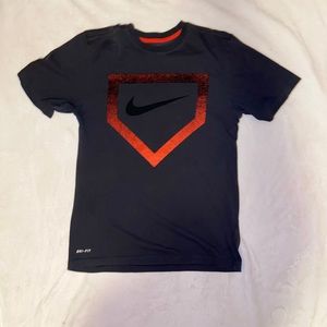 🌷4/20 Nike dri-fit t-shirt like new